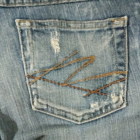 BKE Denim Raw Hem Boot Cut Medium Wash Star 20 Stretch Jeans - size 28 - Picture 7 of 8